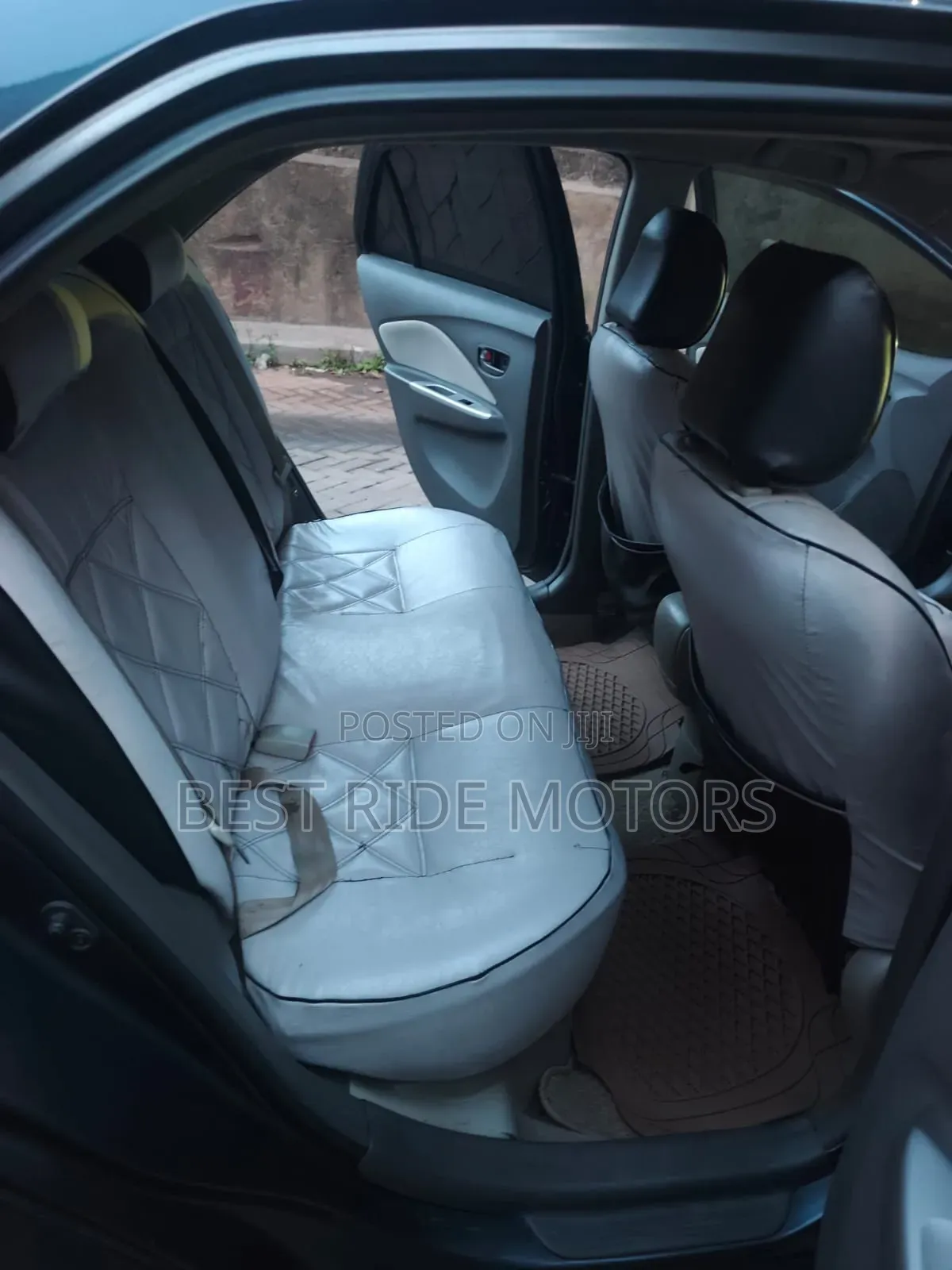 Toyota Belta 2009 Gray