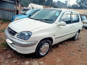 Toyota Raum 1999 White
