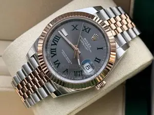 Automatic Rolex Datejust 41 in Everose Rolesor