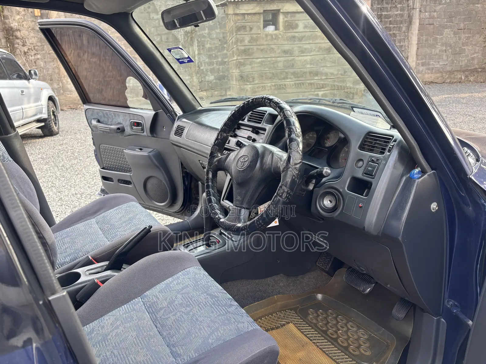 Toyota RAV4 Automatic 2000 Blue