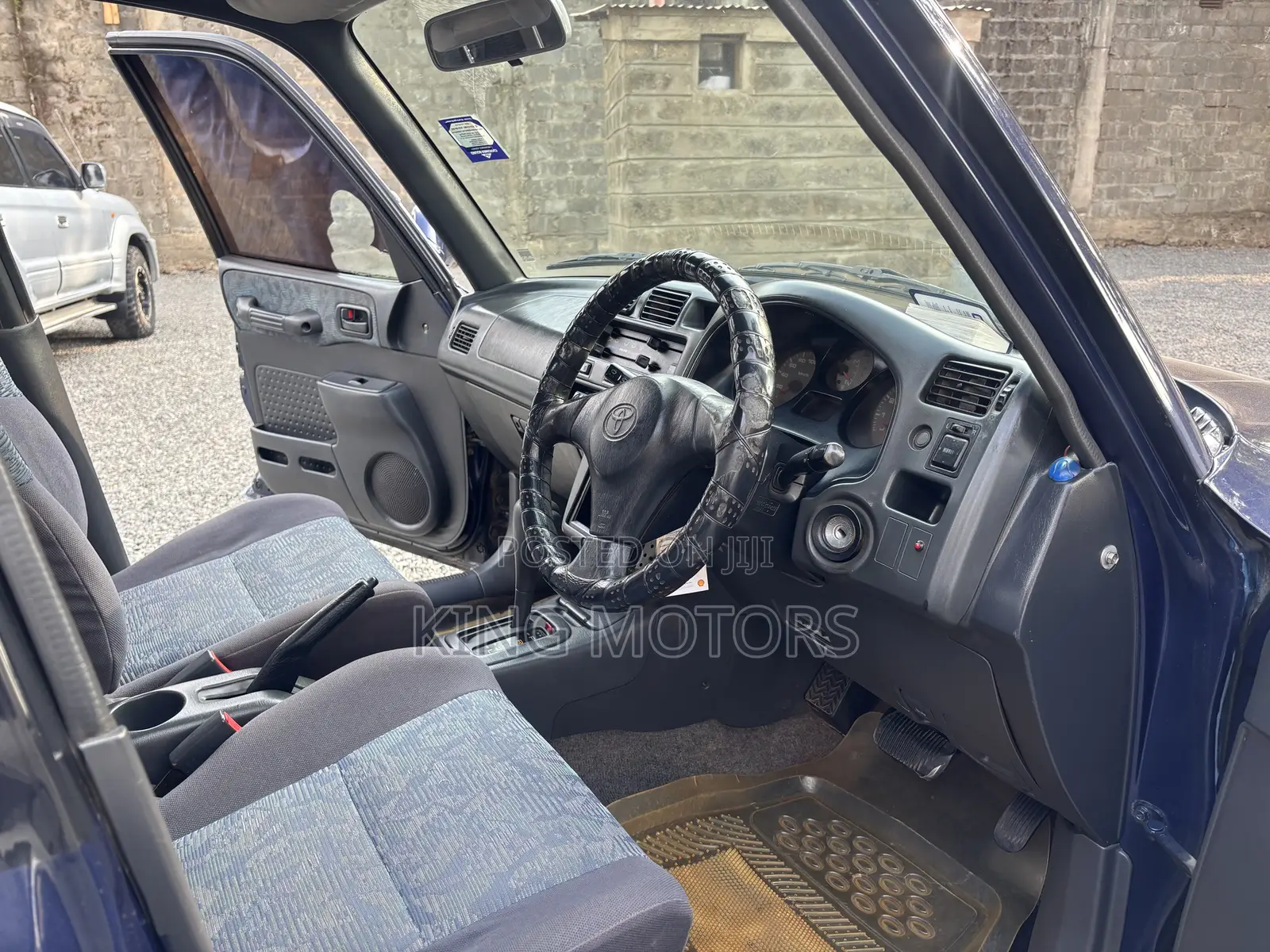 Toyota RAV4 Automatic 2000 Blue