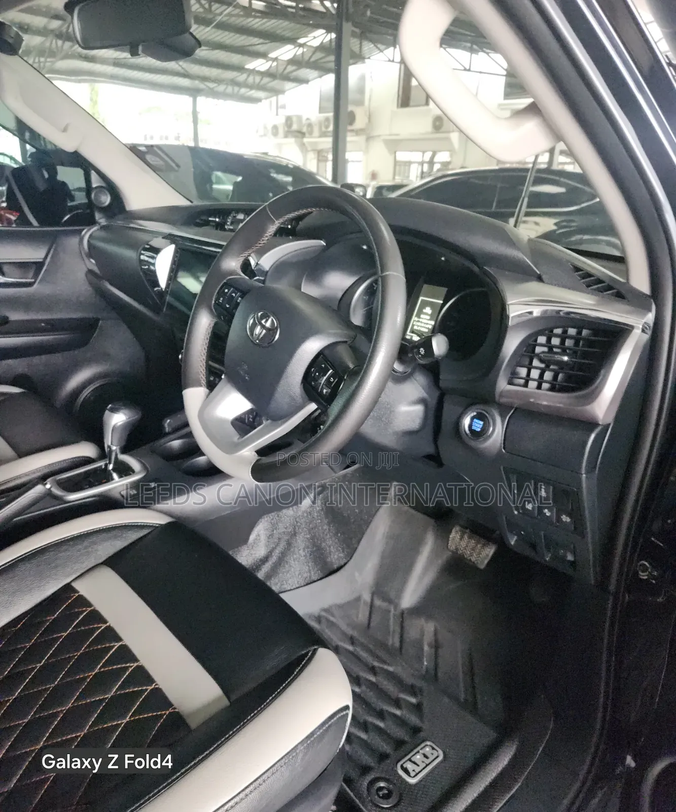 Toyota Hilux 2019 Black