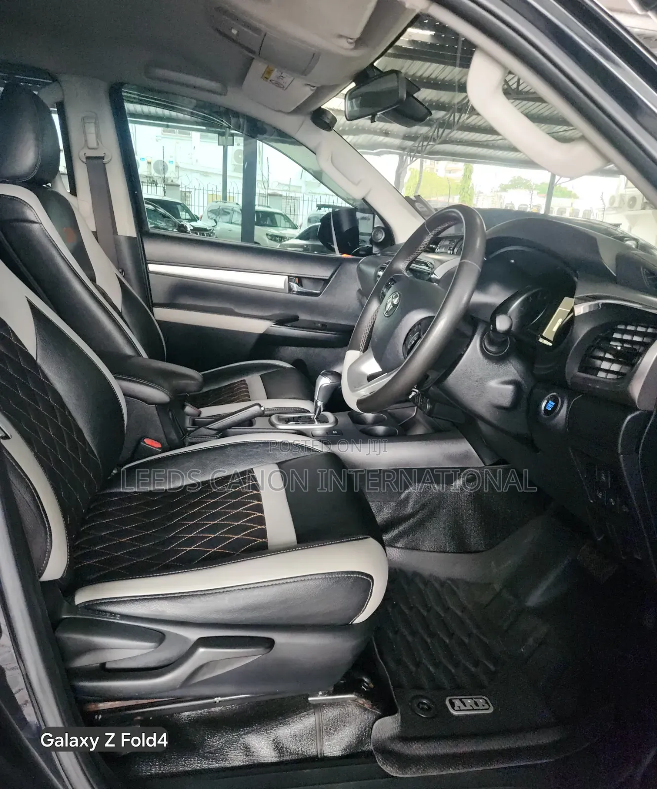 Toyota Hilux 2019 Black