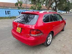 Volkswagen Golf 2013 Red