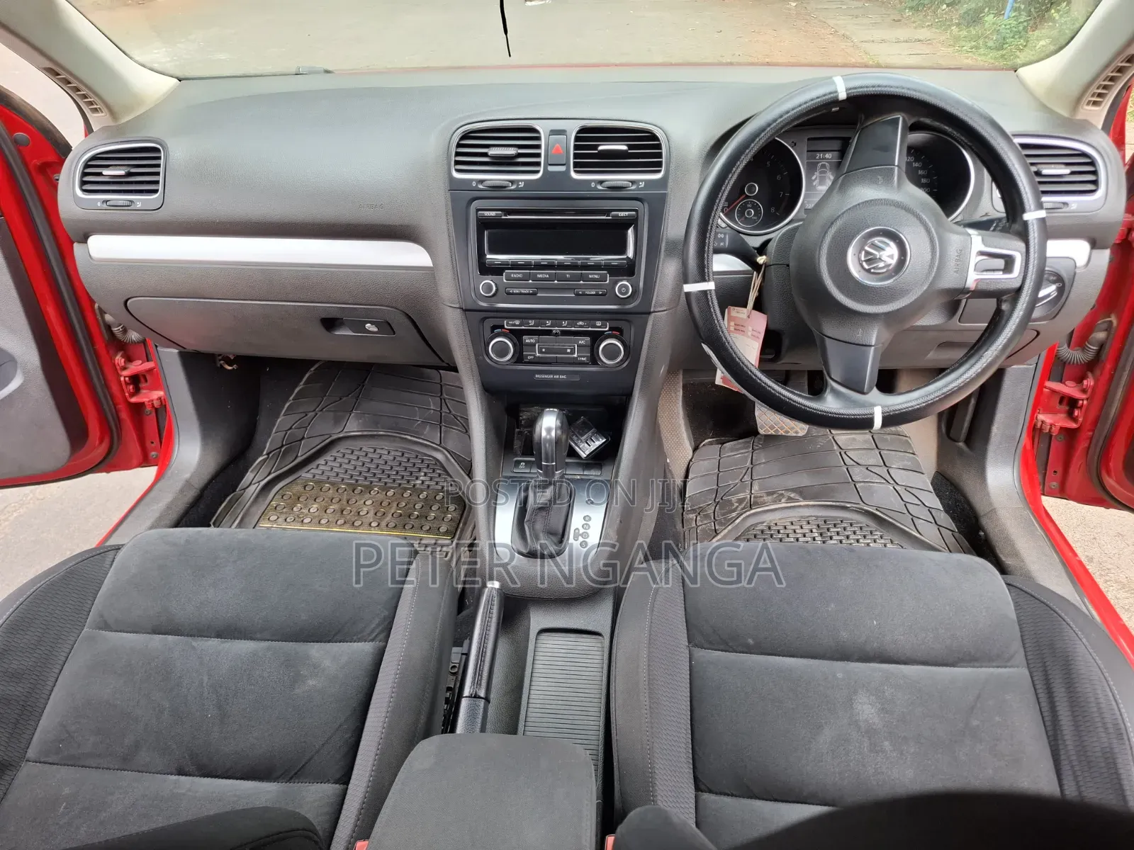 Volkswagen Golf 2013 Red