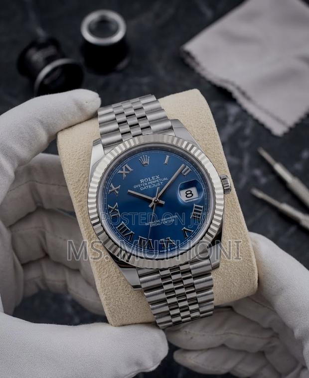 Automatic Rolex Datejust 41 Blue Roman Jubilee