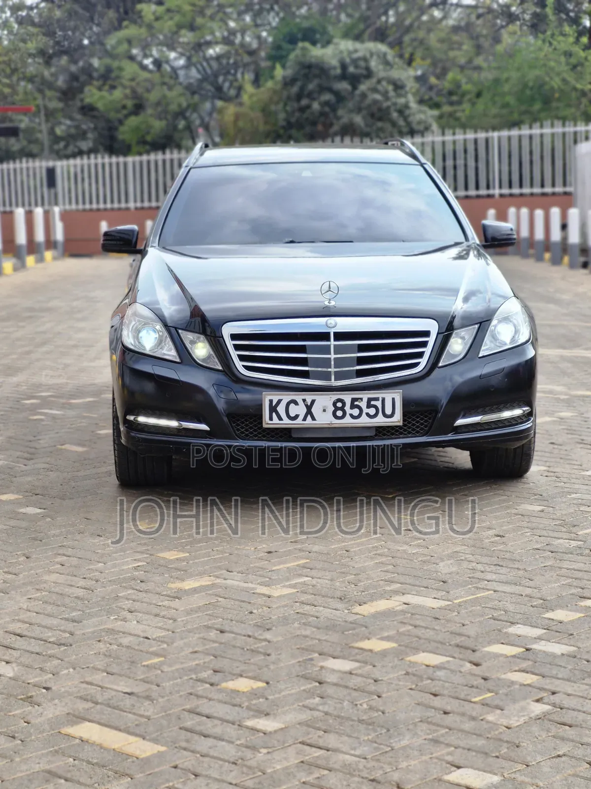 Mercedes-Benz E250 2012 Black