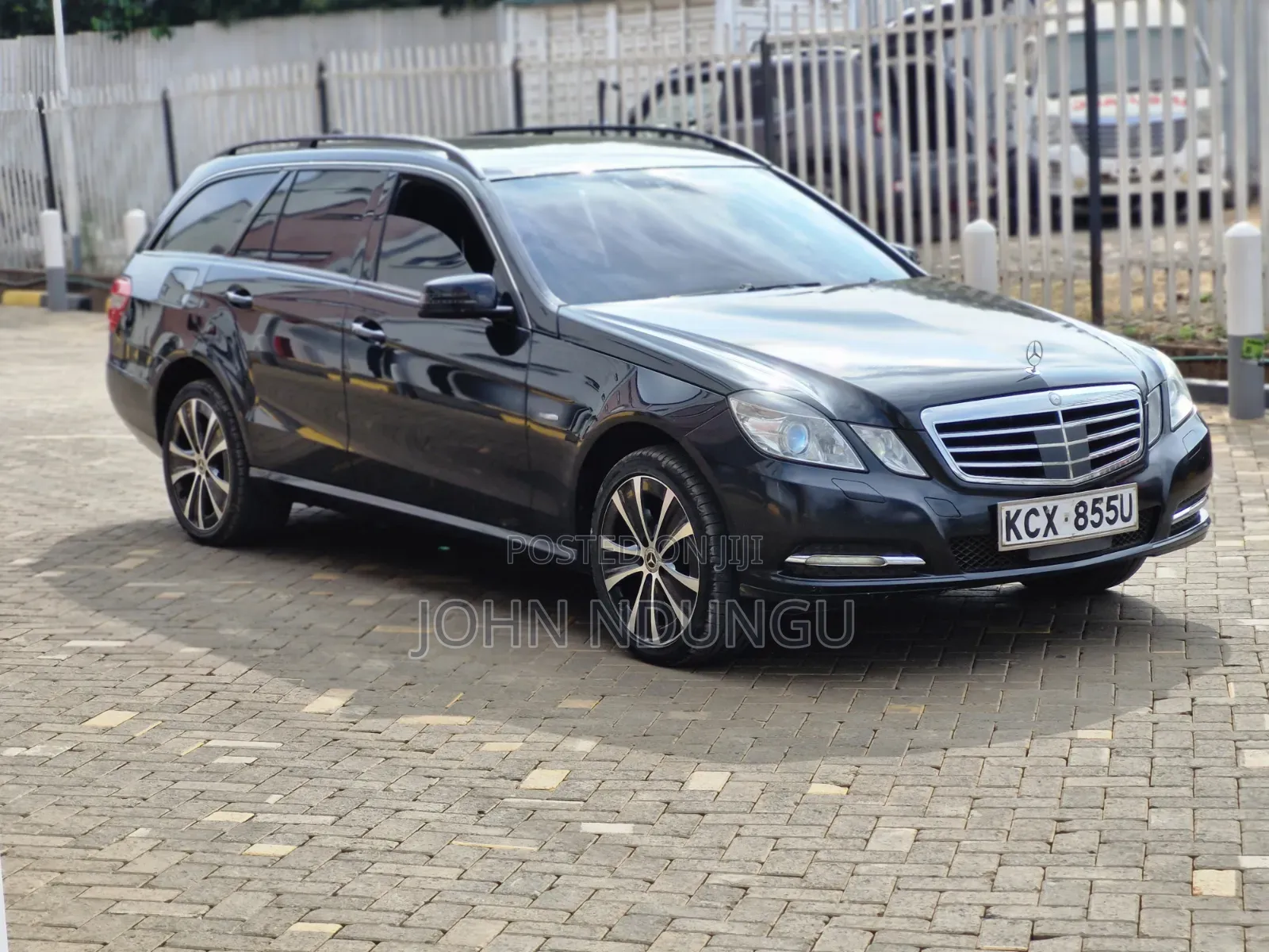 Mercedes-Benz E250 2012 Black