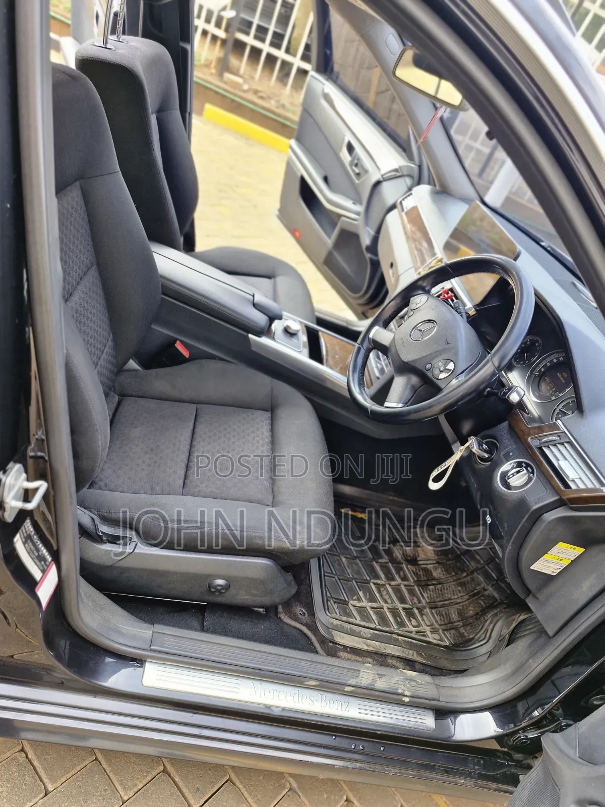 Mercedes-Benz E250 2012 Black
