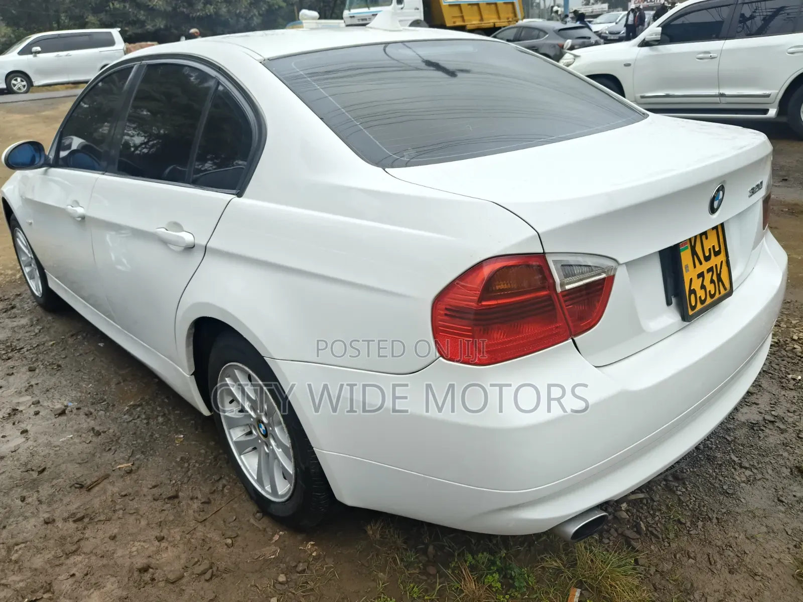 BMW 320i 2009 White