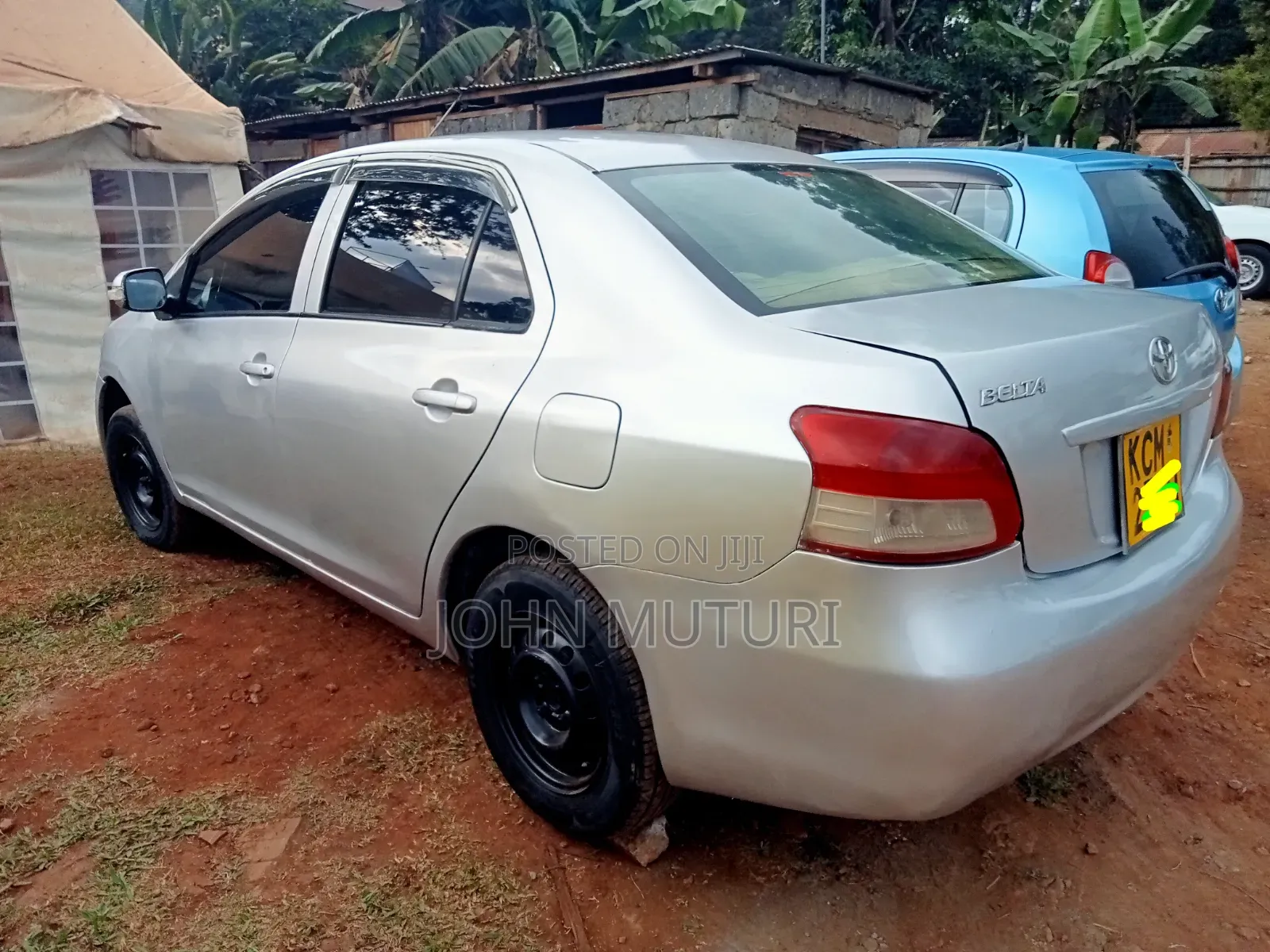 Toyota Belta 2010 Silver