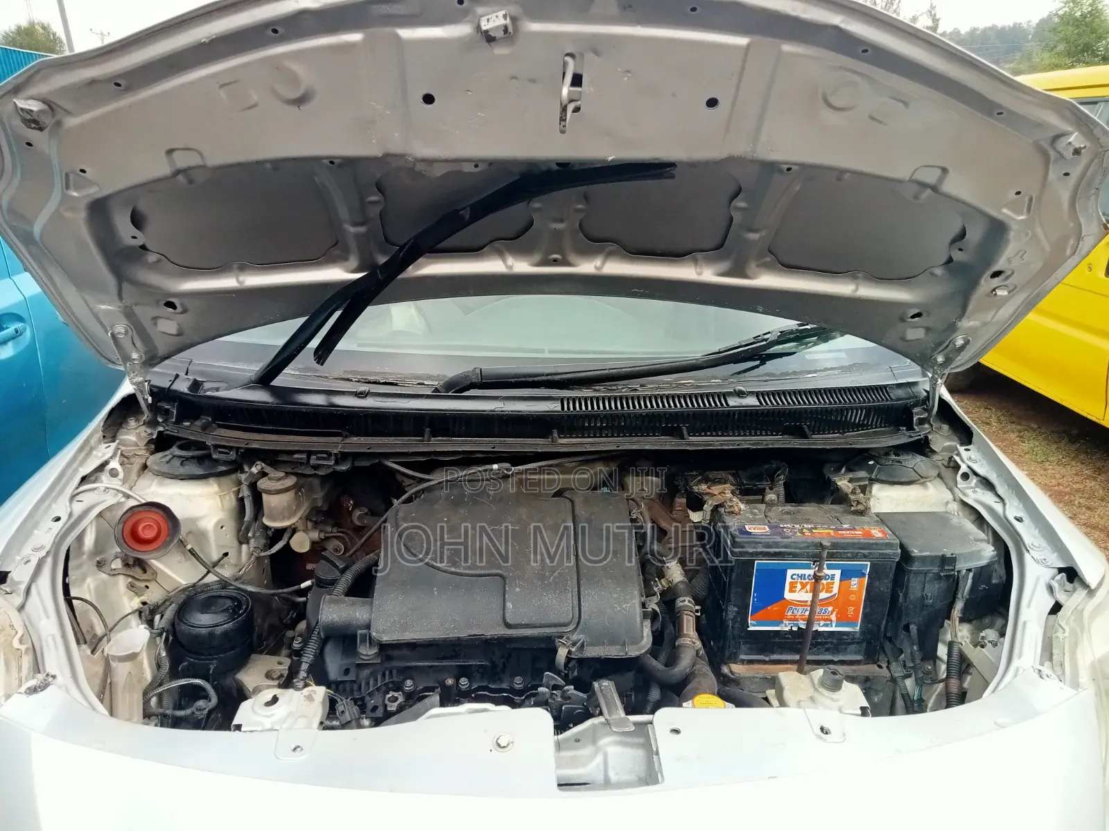 Toyota Belta 2010 Silver