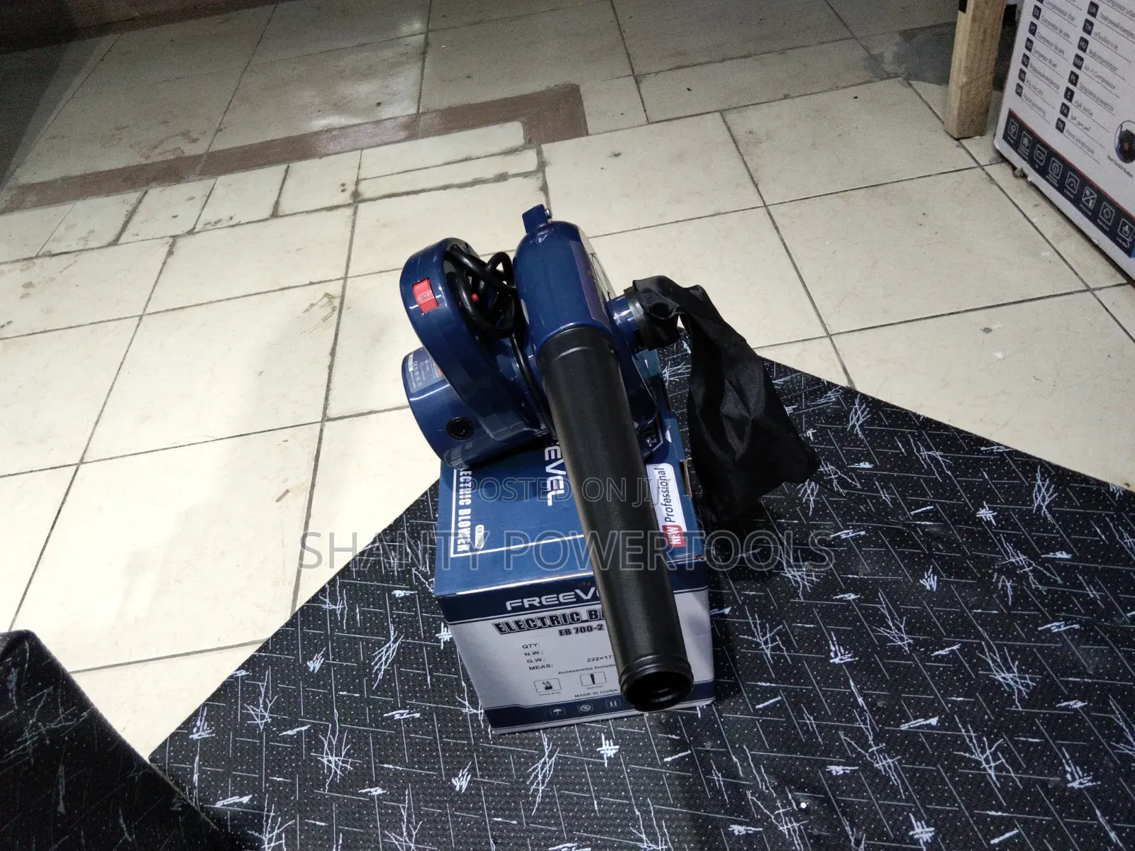 Electric Blower 700w