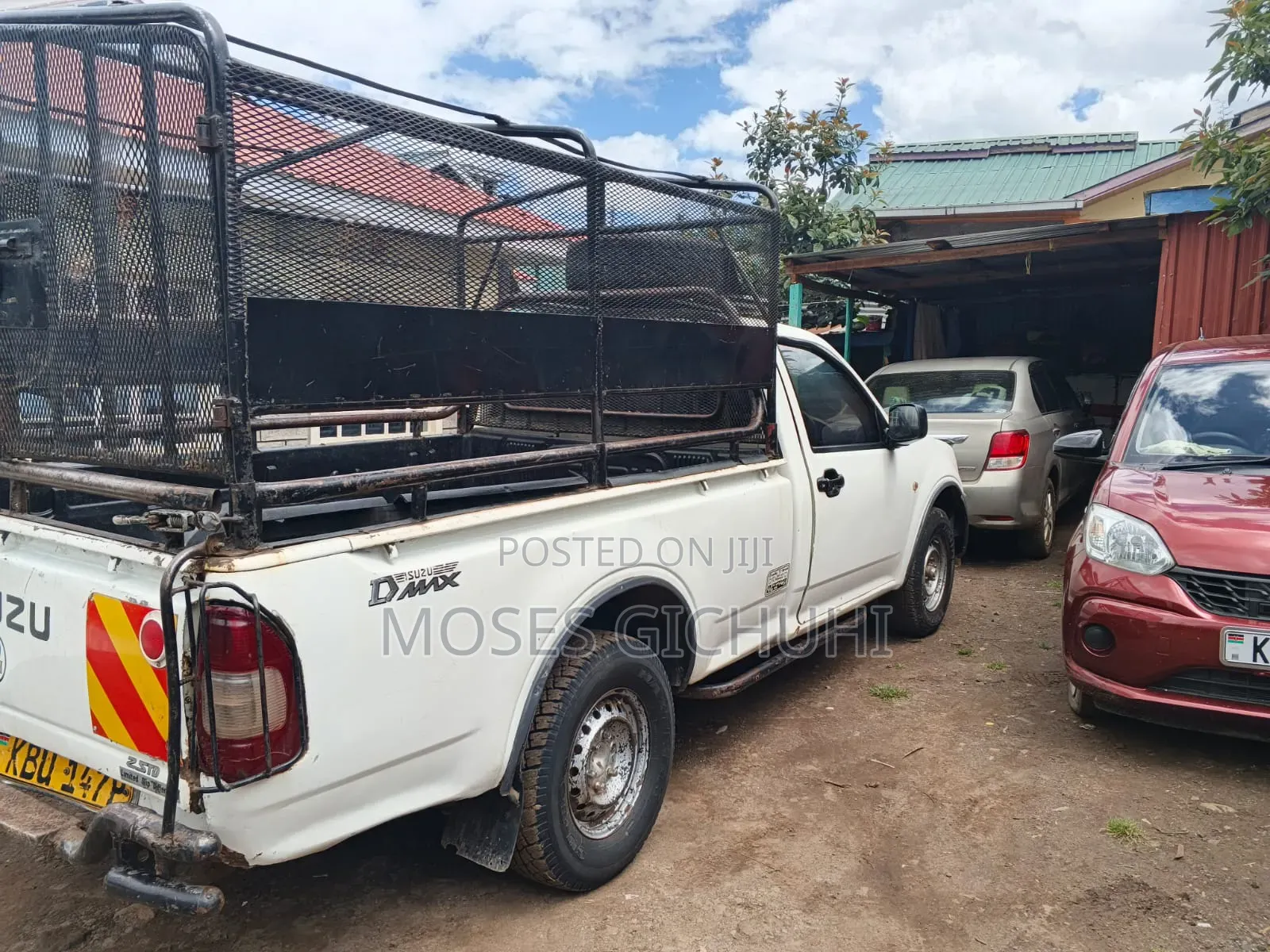 Isuzu D-MAX 2013 White