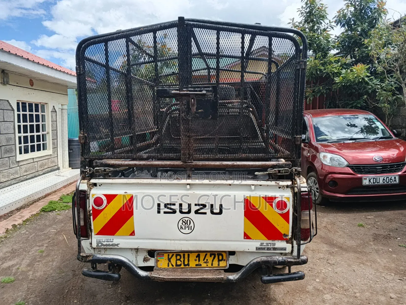 Isuzu D-MAX 2013 White