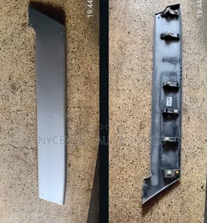 Noah Voxy Sliding Door Finisher Moulding
