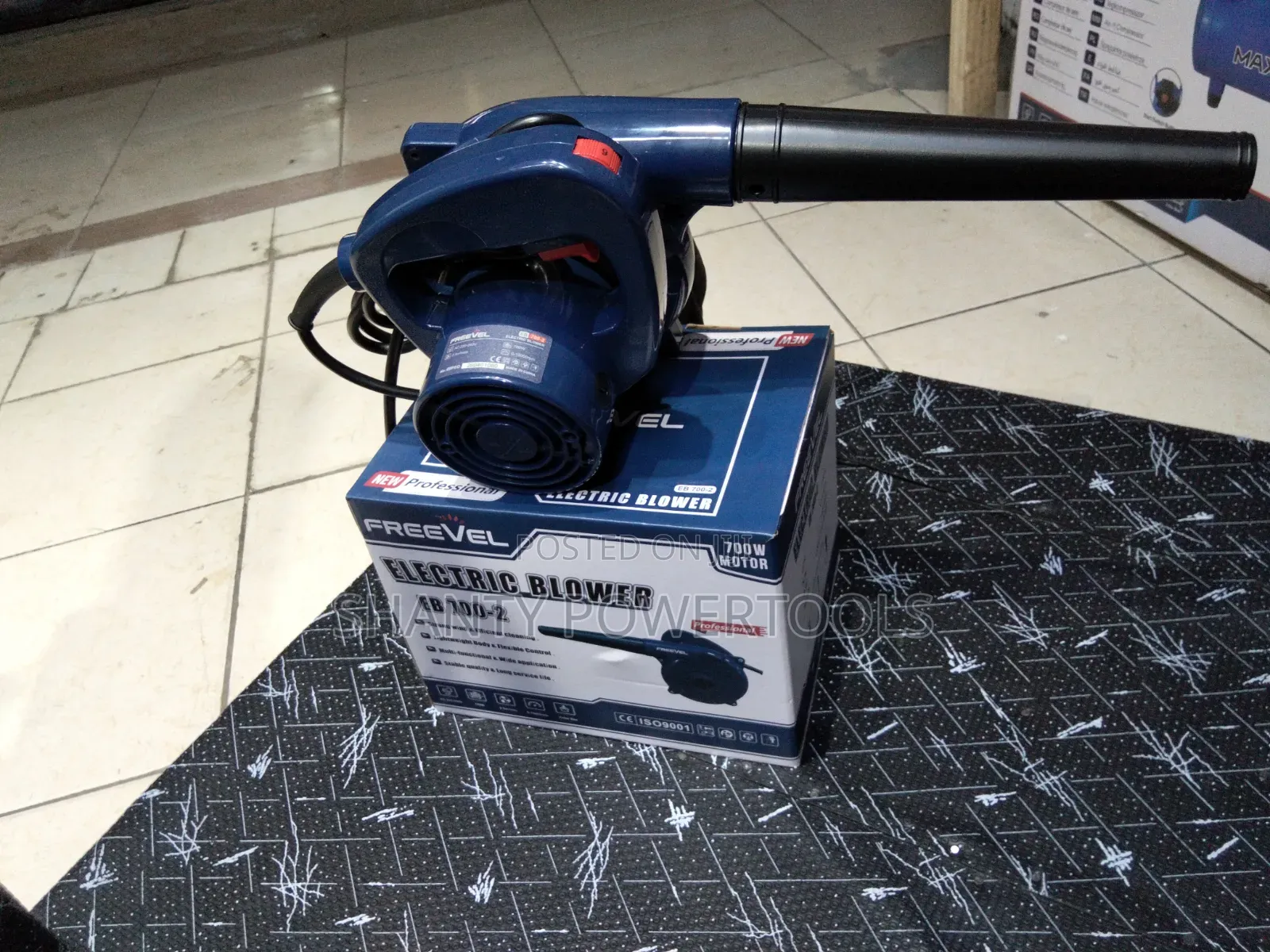 Electric Blower 700