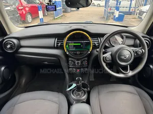 BMW M1 2019 White
