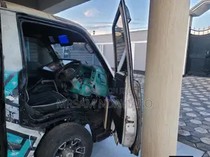 Nissan Caravan