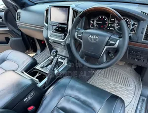 Toyota Land Cruiser 2015 Black