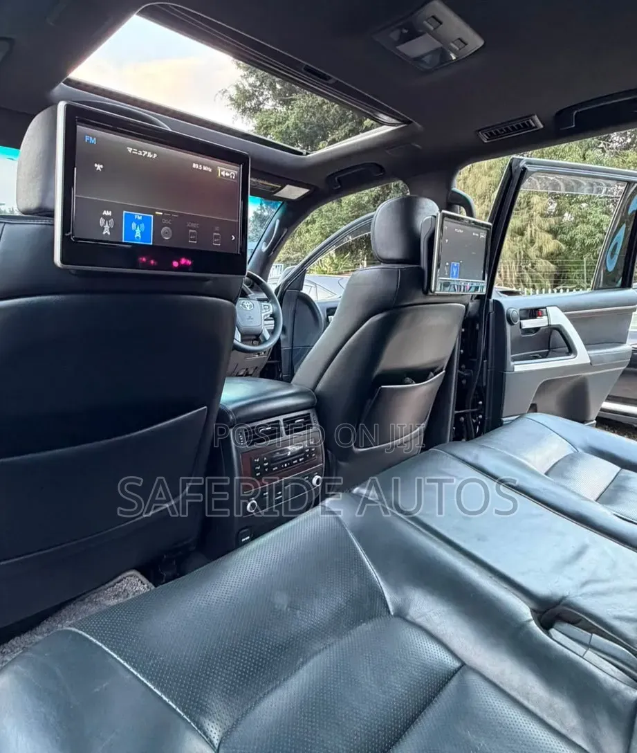 Toyota Land Cruiser 2015 Black