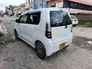 Suzuki Wagon R 2015 White