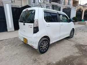 Suzuki Wagon R 2015 White