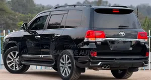 Toyota Land Cruiser 2015 Black