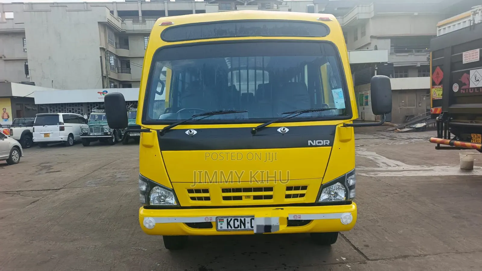 Isuzu NQR 2017 Yellow