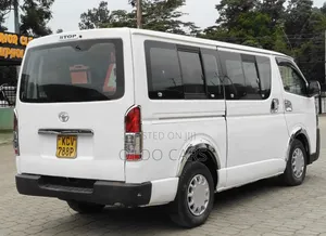 Toyota HiAce 2013 White