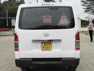 Toyota HiAce 2013 White