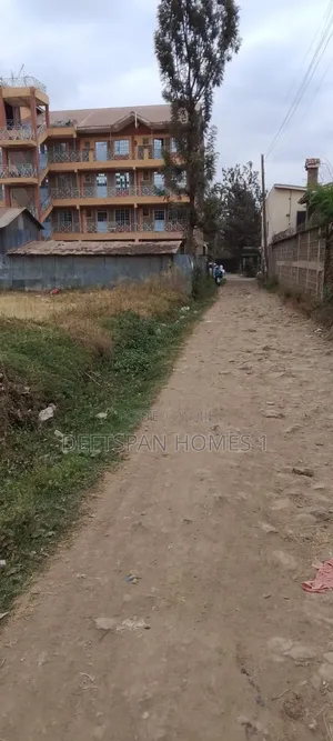 100 by 100 Plot Selling at Ruai
