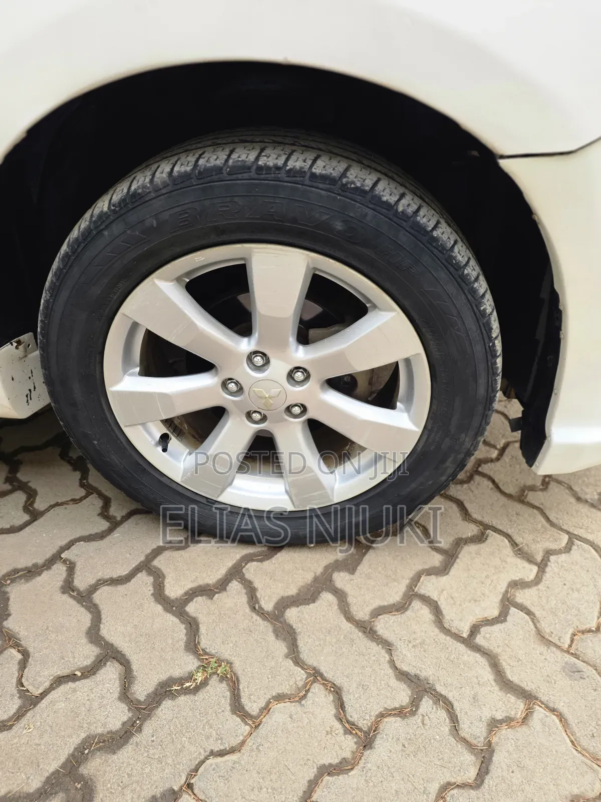 Mitsubishi Outlander 2012 Pearl