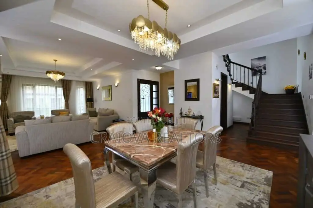 5bdrm Villa in Valley Arcade for sale