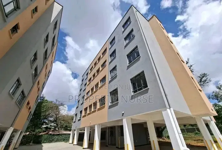 2bdrm Apartment in Gateway Mall Area for sale