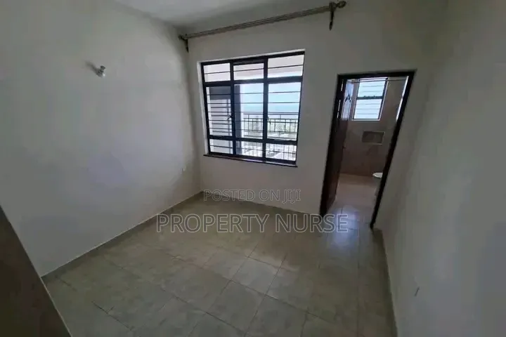 2bdrm Apartment in Gateway Mall Area for sale