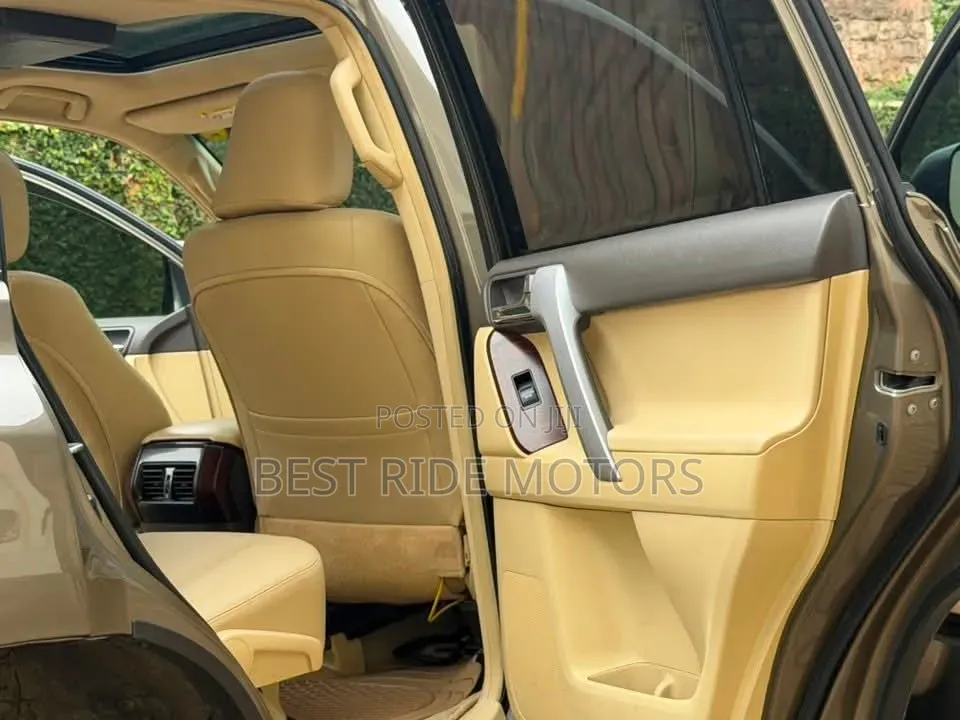 Toyota Land Cruiser Prado 2.8 D-4D 2015 Gray