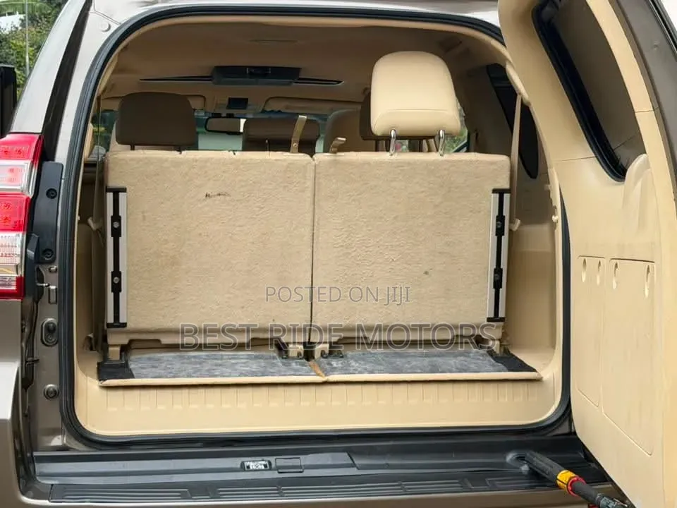 Toyota Land Cruiser Prado 2.8 D-4D 2015 Gray