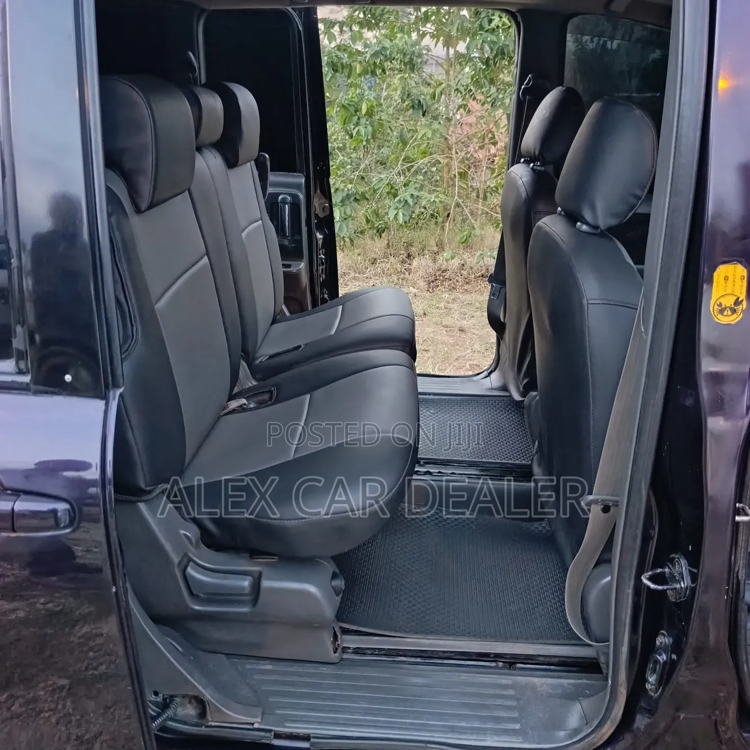 Toyota Sienta 2013 Maroon