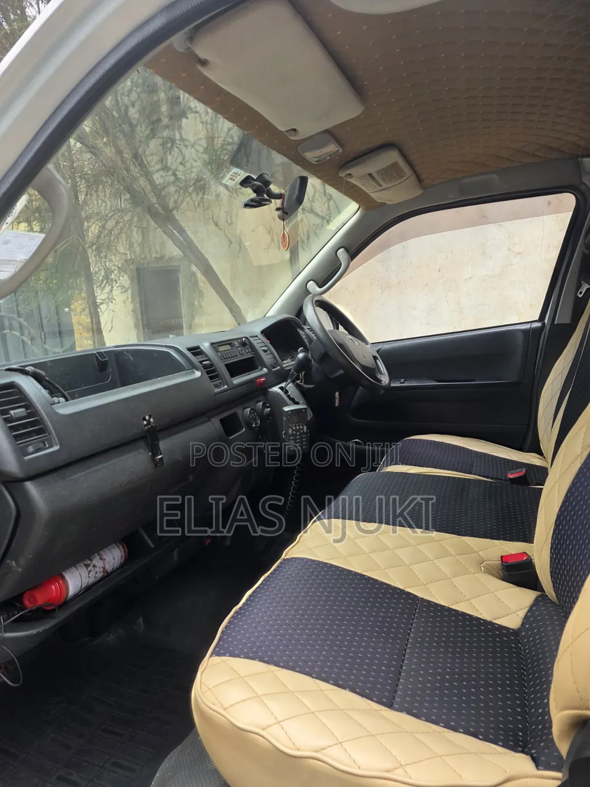 Toyota HiAce 2017 Silver