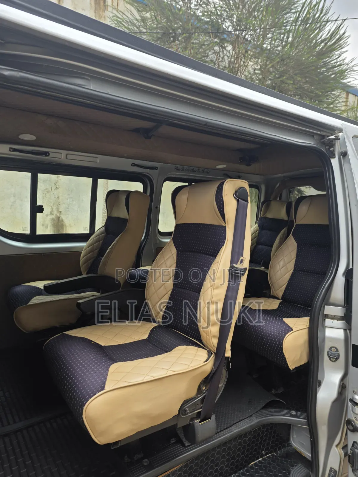 Toyota HiAce 2017 Silver