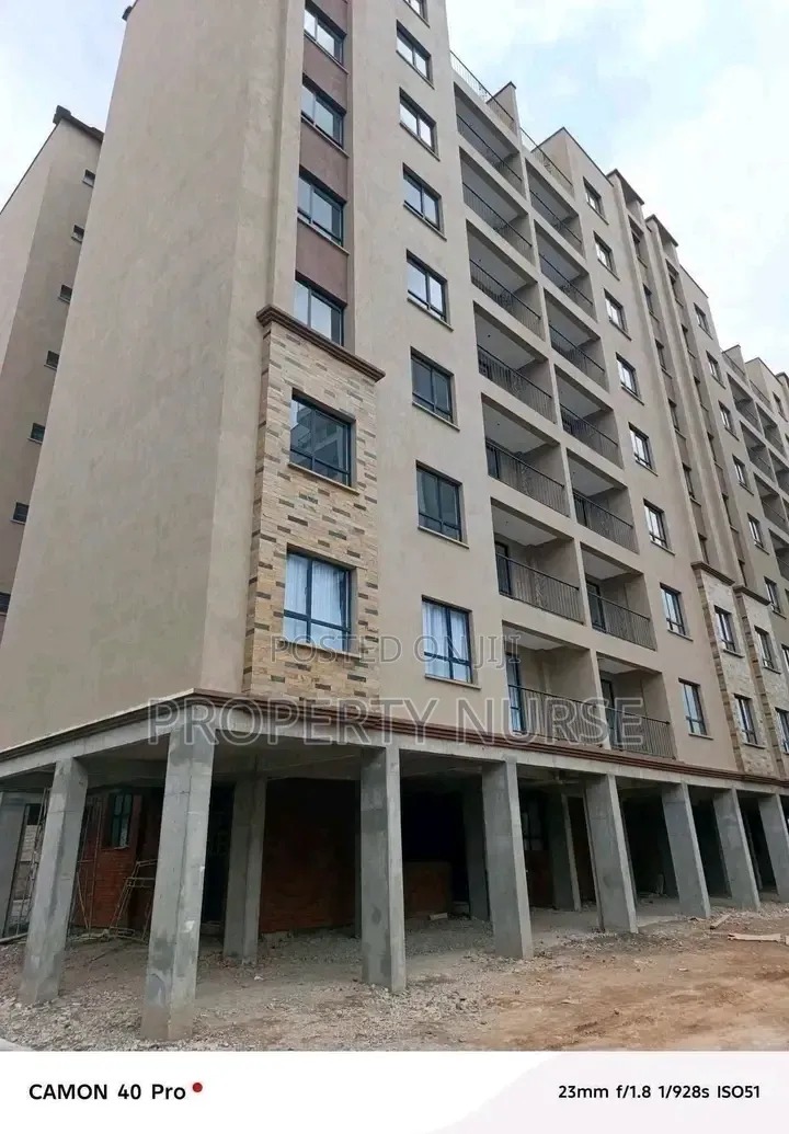 2bdrm Apartment in Gateway Mall Area for sale