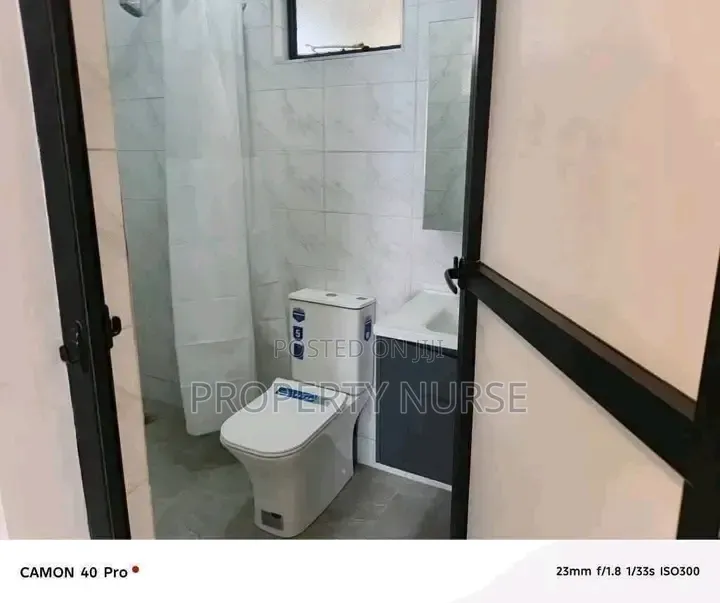 2bdrm Apartment in Gateway Mall Area for sale