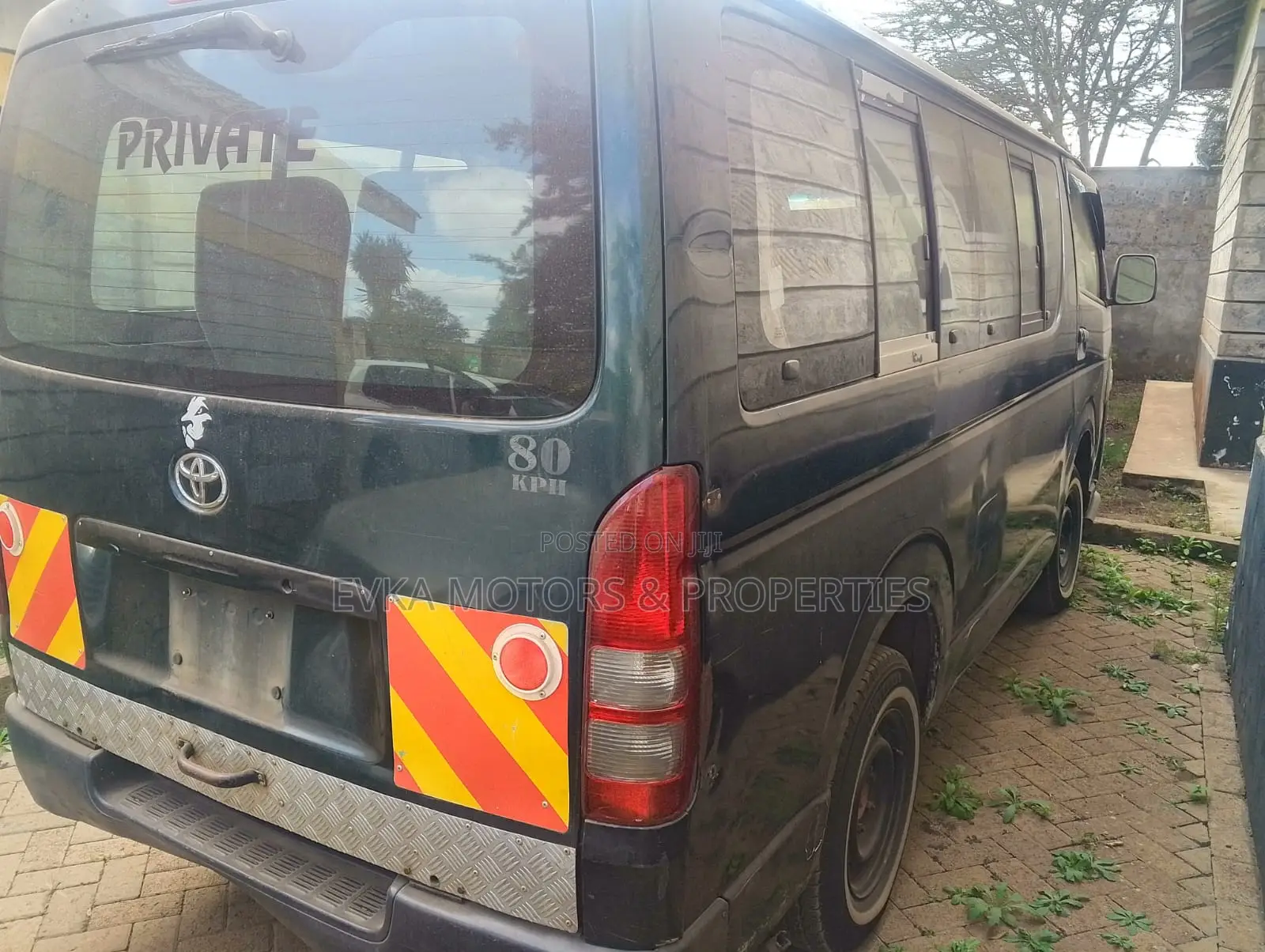 Toyota HiAce 2006 Black
