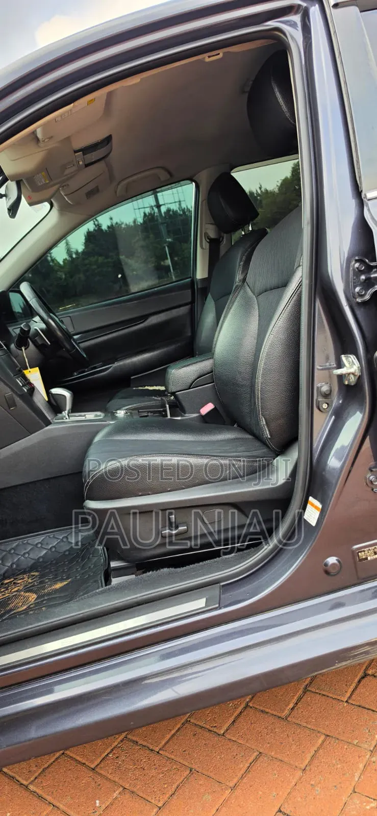 Subaru Legacy 2012