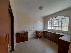 Furnished 3bdrm Maisonette in Gateway Mall Area for rent