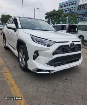 Toyota RAV4 2020 White