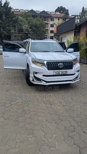 Toyota Land Cruiser Prado 2.8 D-4D 2015 White