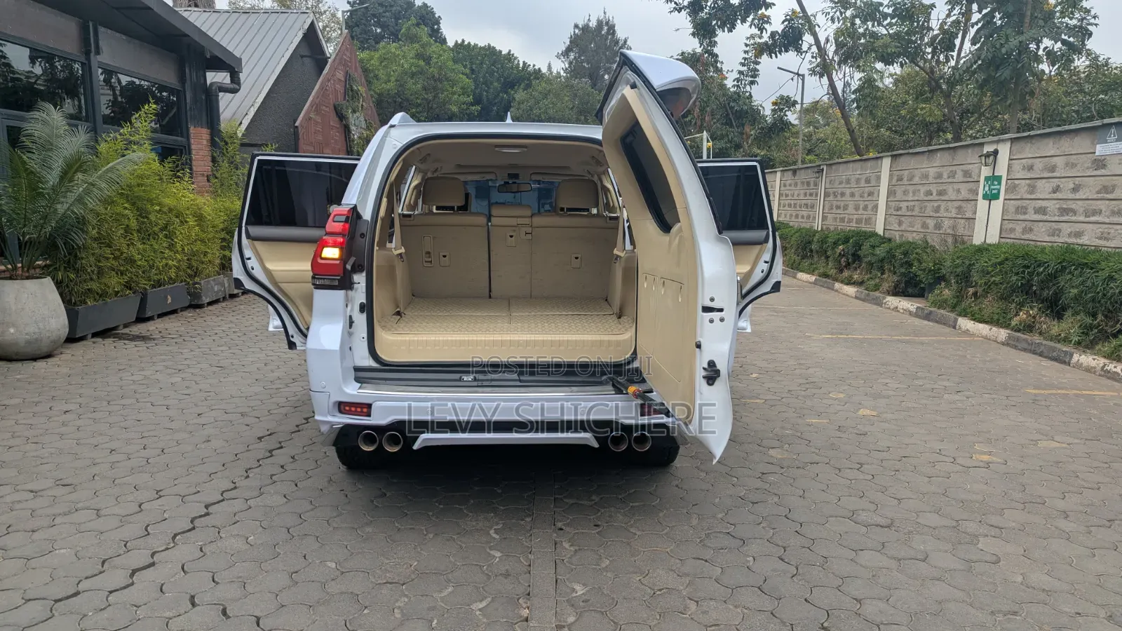 Toyota Land Cruiser Prado 2.8 D-4D 2015 White