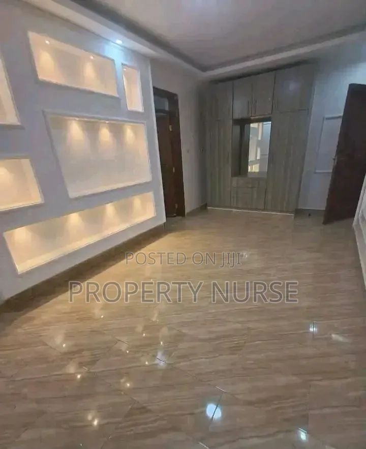 Furnished 5bdrm Maisonette in Gateway Mall Area for rent